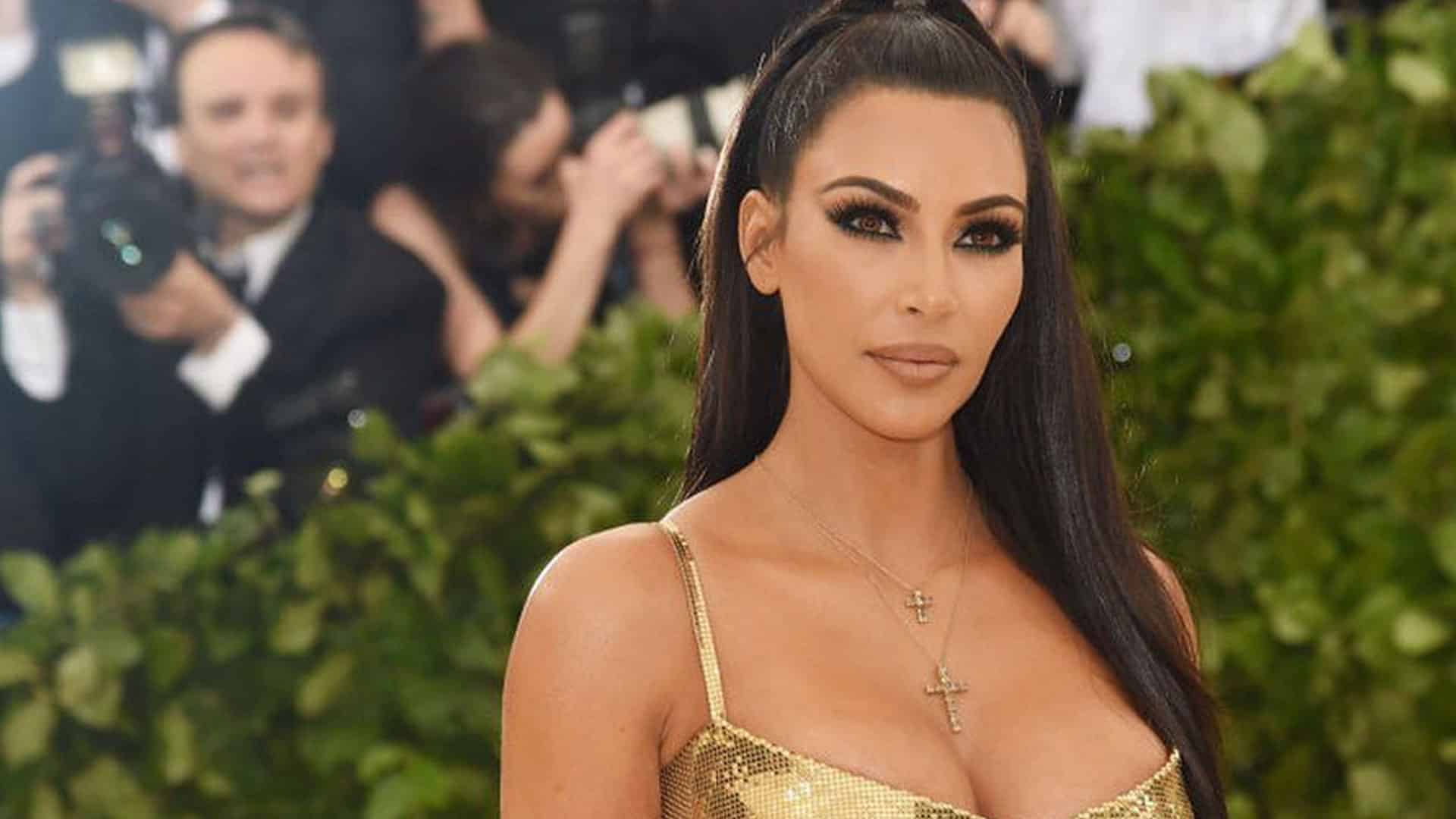 Kim Kardashian’ın Estetik Cerrahi Serüveni