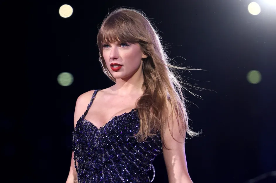 Los Secretos de Belleza de Taylor Swift; ¿Es de Plástico? ¿Es Natural?